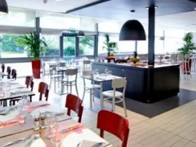 Hotel Campanile Bradford 3*