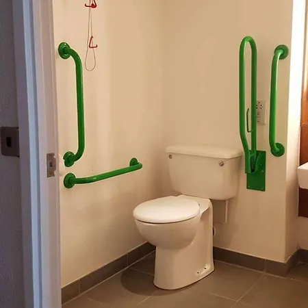 Hotel Campanile 3*